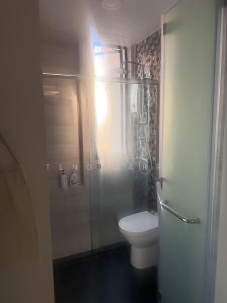 Eastern Lagoon II, 200 Upper East Coast Road, East Coast / Marine Parade, 1 Bedroom, 753 sqft, Condominium For Rent, by Teng Marry, 500250632 - Bathroom - PropertyGuru.com.sg