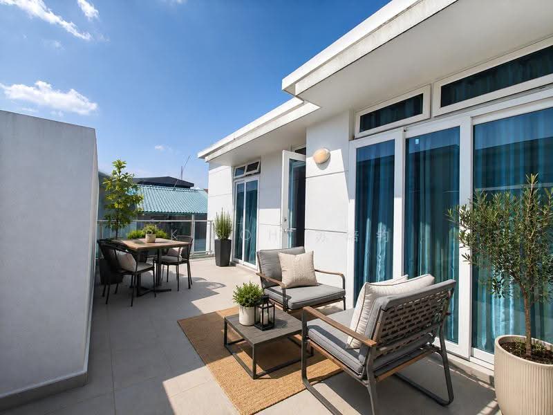Suites at Bukit Timah, 68 Jalan Jurong Kechil, Clementi Park / Upper Bukit Timah, 3 Bedrooms, 1,238 sqft, Condominium For Sale, by PK Soh 苏培钧, 500250641 - Balcony - PropertyGuru.com.sg
