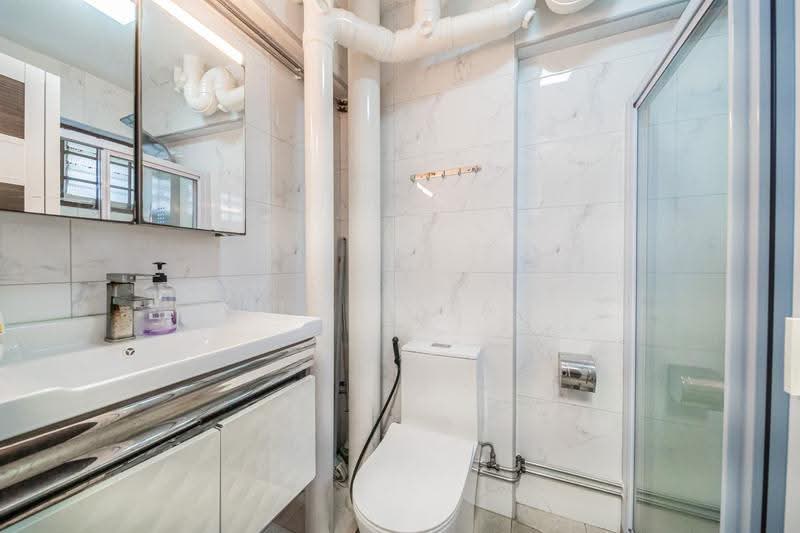 481 Pasir Ris Drive 4, 481 Pasir Ris Drive 4, Pasir Ris / Tampines, 3 Bedrooms, 1,130 sqft, HDB Flat For Sale, by Nigel Tan, 500250643 - Bathroom - PropertyGuru.com.sg