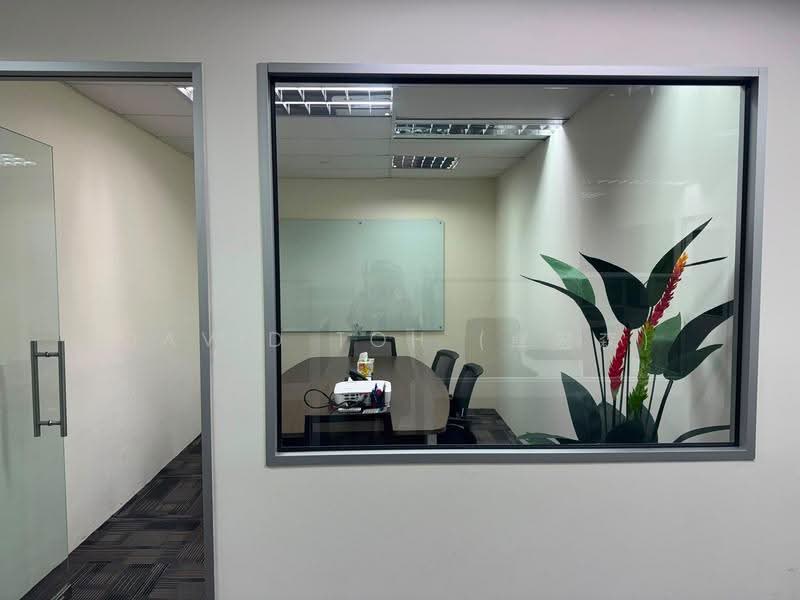 Affordable Fitted Office, Raffles Place, Raffles Place Robinson Road Shenton Way Cecil Street Tanjong Pagar, Boat Quay / Raffles Place / Marina, 1,110 sqft, Office For Rent, by David Toh (卓宏森), 500250653 - Interior - CommercialGuru.com.sg