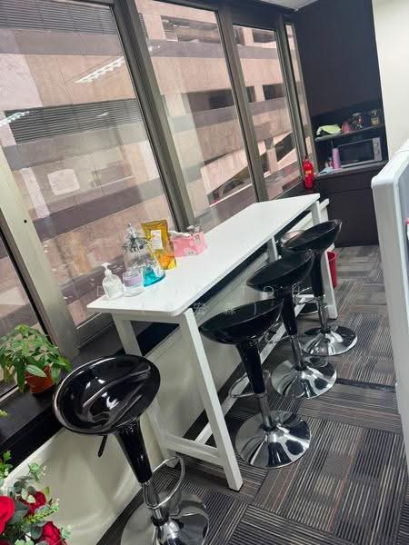 Affordable Fitted Office, Raffles Place, Raffles Place Robinson Road Shenton Way Cecil Street Tanjong Pagar, Boat Quay / Raffles Place / Marina, 1,110 sqft, Office For Rent, by David Toh (卓宏森), 500250653 - Interior - CommercialGuru.com.sg