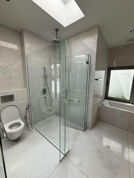 White House Residence, 67 Stevens Road, Tanglin / Holland / Bukit Timah, 5 Bedrooms, 5,963 sqft, Condominium For Rent, by Dolly Chia 谢梅莉, 500250657 - Bathroom - PropertyGuru.com.sg