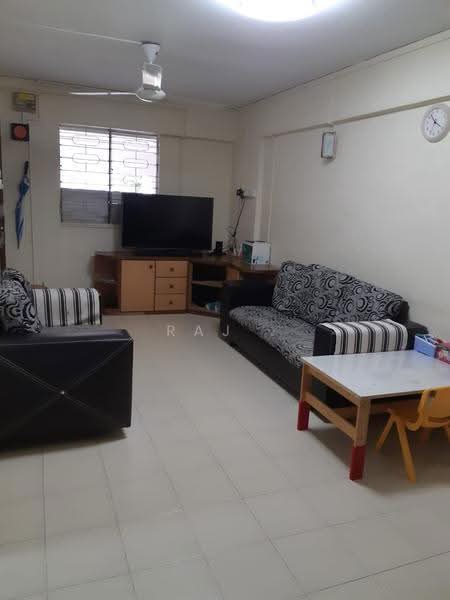 292 Tampines Street 22, 292 Tampines Street 22, Pasir Ris / Tampines, 2 Bedrooms, 721 sqft, HDB Flat For Rent, by Raj ., 500250665 - Living Room - PropertyGuru.com.sg