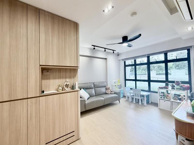 113A Alkaff Crescent, 113A Alkaff Crescent, Macpherson / Potong Pasir, 3 Bedrooms, 1,001 sqft, HDB Flat For Sale, by Qristine Goh, 500250668 - Living Room - PropertyGuru.com.sg