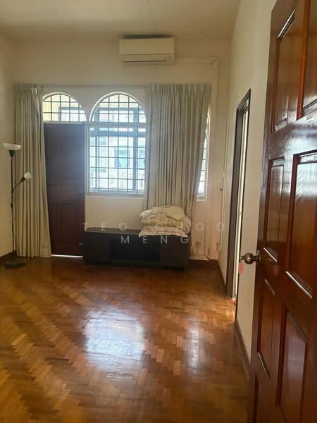 Joo Chiat terrace, Joo Chiat terrace, East Coast / Marine Parade, 4 Bedrooms, 2,300 sqft, Terraced House For Rent, by Teo Choo Meng, 500250694 - Master Room - PropertyGuru.com.sg