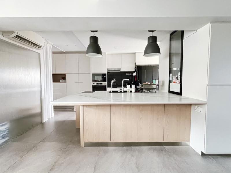 301 Shunfu Road, 301 Shunfu Road, Ang Mo Kio / Bishan / Thomson, 3 Bedrooms, 1,593 sqft, HDB Flat For Sale, by Sara Ho, 500250720 - Kitchen - PropertyGuru.com.sg