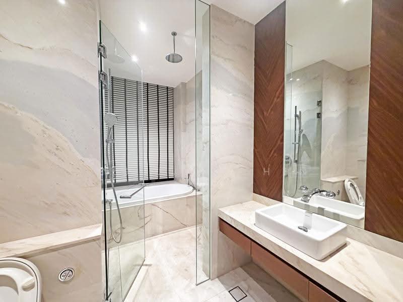 Nouvel 18, 16 Anderson Road, Tanglin / Holland / Bukit Timah, 5 Bedrooms, 2,820 sqft, Condominium For Rent, by Ong Jack Shen, 500250729 - Bathroom - PropertyGuru.com.sg