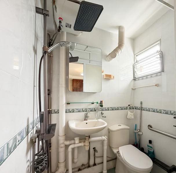 418 Ang Mo Kio Avenue 10, 418 418, Ang Mo Kio / Bishan / Thomson, 3 Bedrooms, 1,065 sqft, HDB Flat For Rent, by Peggy Cheng, 500250730 - PropertyGuru.com.sg