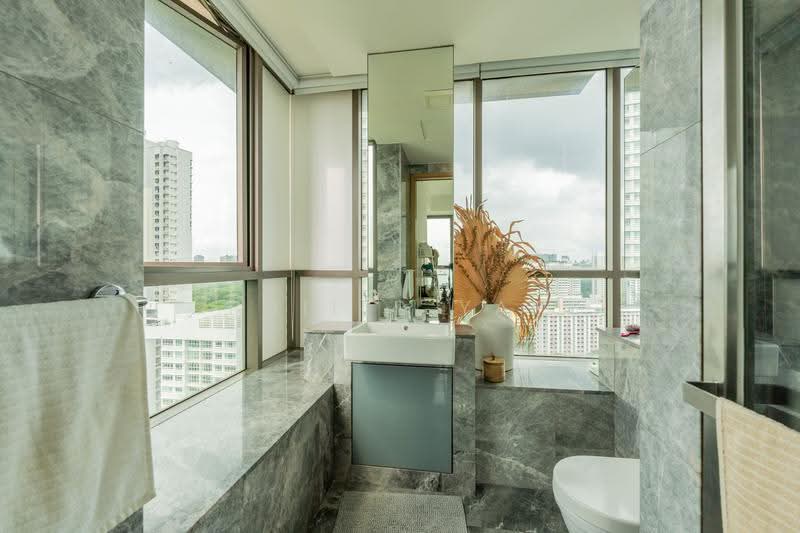 Skyline Residences, 612 Telok Blangah Road, Harbourfront / Telok Blangah, 2 Bedrooms, 829 sqft, Condominium For Sale, by Philip Yap, 500250734 - Bathroom - PropertyGuru.com.sg