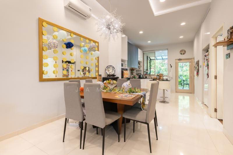 Rare Move-In Ready Terrace in Pemimpin. 1KM to Catholic High!, Ang Mo Kio / Bishan / Thomson, 4 Bedrooms, 2,500 sqft, Terraced House For Sale, by Jamie He, 500250739 - Dining Room - PropertyGuru.com.sg