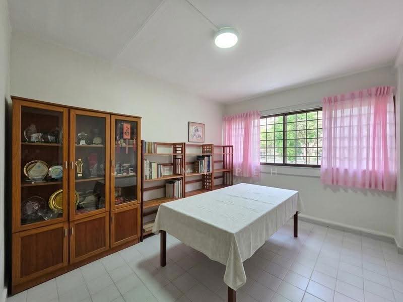 131 Yishun Street 11, 131 Yishun Street 11, Sembawang / Yishun, 3 Bedrooms, 1,130 sqft, HDB Flat For Sale, by Jeremy Peh, 500250741 - Study - PropertyGuru.com.sg