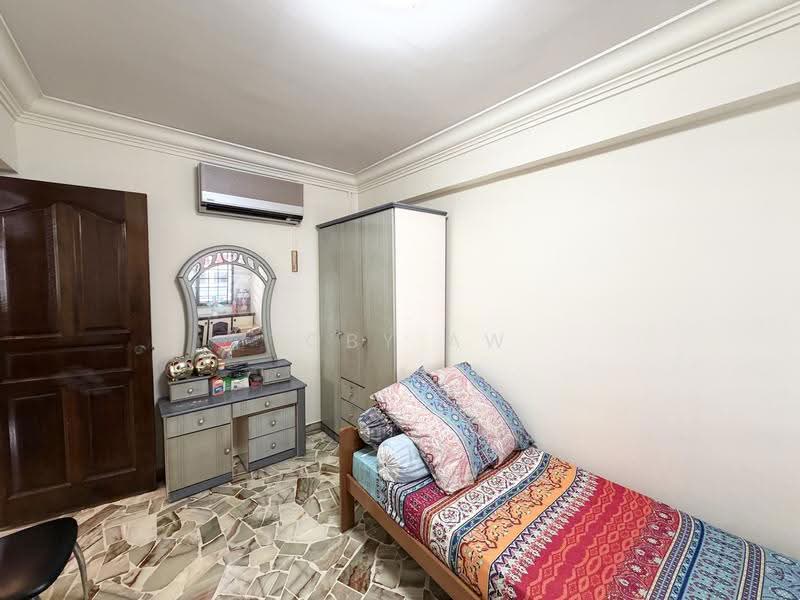 294 Choa Chu Kang Avenue 2, 294 Choa Chu Kang Avenue 2, Dairy Farm / Bukit Panjang / Choa Chu Kang, 3 Bedrooms, 1,108 sqft, HDB Flat For Sale, by Toby Aw, 500250743 - Bedroom - PropertyGuru.com.sg