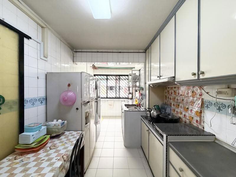 294 Choa Chu Kang Avenue 2, 294 Choa Chu Kang Avenue 2, Dairy Farm / Bukit Panjang / Choa Chu Kang, 3 Bedrooms, 1,108 sqft, HDB Flat For Sale, by Toby Aw, 500250743 - Kitchen - PropertyGuru.com.sg