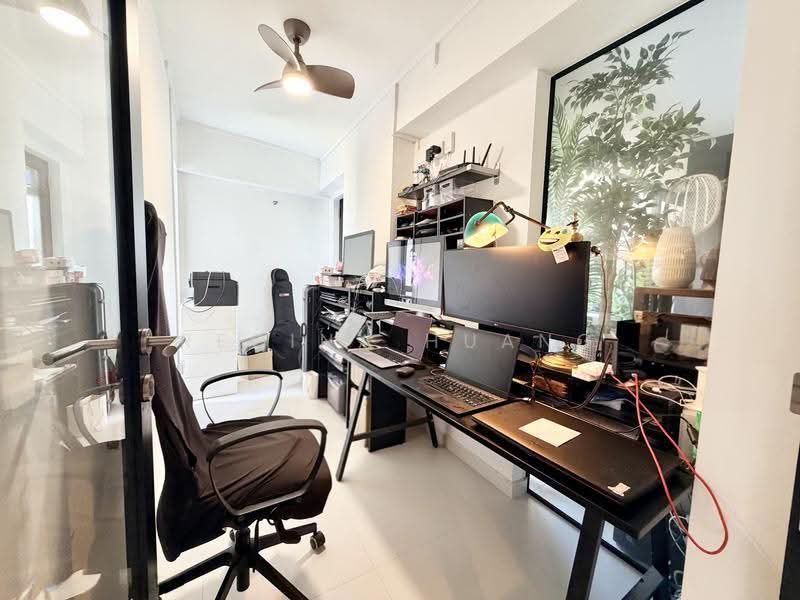 8 Joo Seng Road, 8 Joo Seng Road, Macpherson / Potong Pasir, 4 Bedrooms, 1,572 sqft, HDB Flat For Sale, by Regina Huang, 500250748 - Study Room - PropertyGuru.com.sg