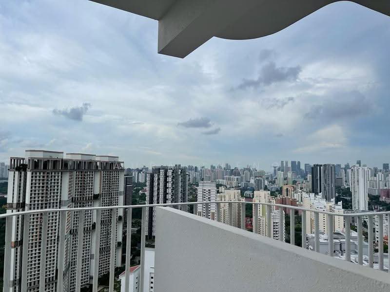 Queens Peak, 1 Dundee Road, Alexandra / Commonwealth, 3 Bedrooms, 850 sqft, Condominium For Rent, by Laura Zheng, 500250753 - PropertyGuru.com.sg