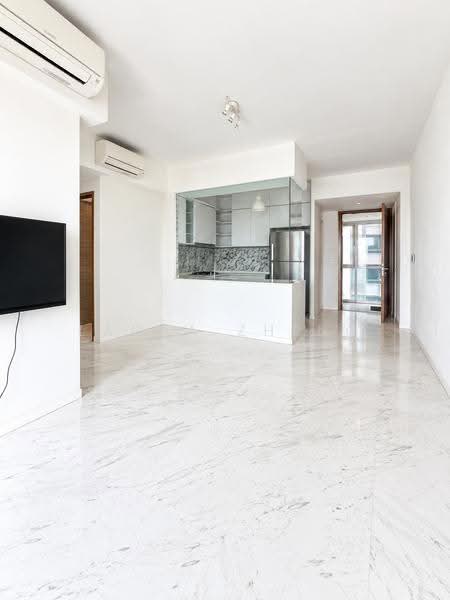 Queens Peak, 1 Dundee Road, Alexandra / Commonwealth, 3 Bedrooms, 850 sqft, Condominium For Rent, by Laura Zheng, 500250753 - Kitchen - PropertyGuru.com.sg