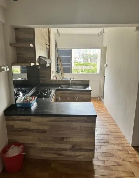 55 Chai Chee Drive, 55 Chai Chee Drive, Bedok / Upper East Coast, 2 Bedrooms, 807 sqft, HDB Flat For Rent, by Jeffrey Lee, 500250764 - Kitchen - PropertyGuru.com.sg