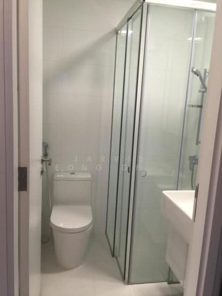 #1 Loft, 1 Lorong 24 Geylang, Eunos / Geylang / Paya Lebar, 1 Bedroom, 549 sqft, Apartment For Sale, by Jarvis Leong Gee Lim, 500250776 - Bathroom - PropertyGuru.com.sg