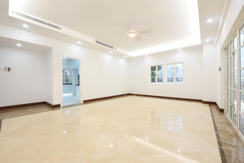 D11' Gentle Villas 2-storey Detached House 5-bedrooms with Pool, Newton / Novena, 5 Bedrooms, 7,382 sqft, Detached House For Rent, by Marjorie Teo, 500250784 - Living Room - PropertyGuru.com.sg