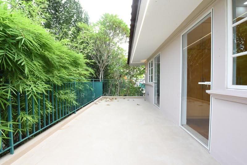 D11' Gentle Villas 2-storey Detached House 5-bedrooms with Pool, Newton / Novena, 5 Bedrooms, 7,382 sqft, Detached House For Rent, by Marjorie Teo, 500250784 - Balcony - PropertyGuru.com.sg