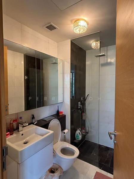 RV Residences, 467 River Valley Road, Tanglin / Holland / Bukit Timah, 1 Bedroom, 419 sqft, Condominium For Sale, by Perrie Koh, 500250790 - Bathroom - PropertyGuru.com.sg