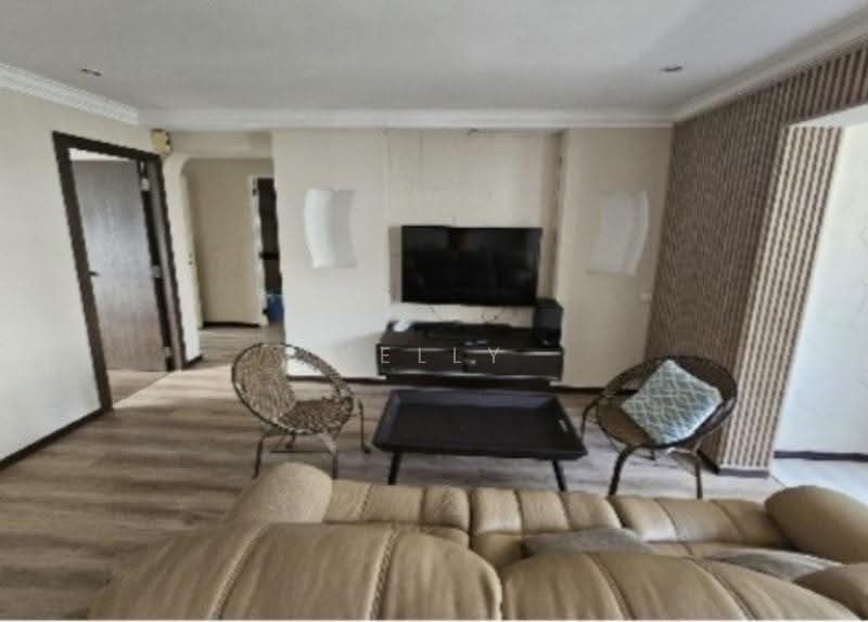 272 Bangkit Road, 272 Bangkit Road, Dairy Farm / Bukit Panjang / Choa Chu Kang, 4 Bedrooms, 1,378 sqft, HDB Flat For Rent, by Kelly Ang, 500250805 - Living Room - PropertyGuru.com.sg