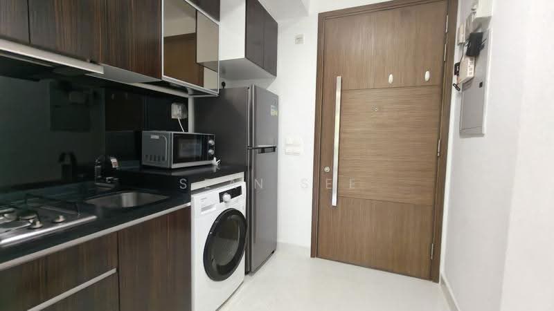 Loft @ Nathan, 31 Nathan Road, Tanglin / Holland / Bukit Timah, 1 Bedroom, 388 sqft, Condominium For Rent, by Sean See, 500250807 - Kitchen - PropertyGuru.com.sg
