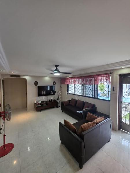 315 Woodlands Street 31, 315 Woodlands Street 31, Admiralty / Woodlands, 3 Bedrooms, 925 sqft, HDB Flat For Sale, by Hasnul Bashri, 500250808 - Living Room - PropertyGuru.com.sg