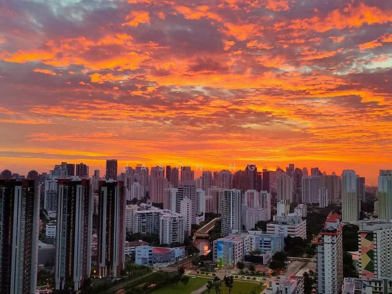 Alex Residences, 28 Alexandra View, Alexandra / Commonwealth, 3 Bedrooms, 926 sqft, Apartment For Sale, by Jason Ng, 500250811 - Incredible sunset view! - PropertyGuru.com.sg