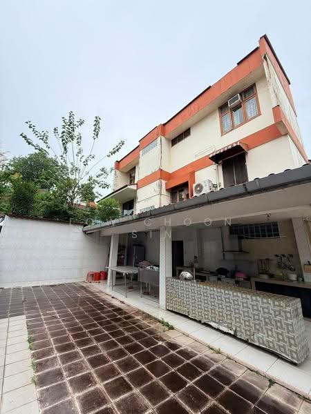 Phoenix Gardens, Dairy Farm / Bukit Panjang / Choa Chu Kang, 5 Bedrooms, 6,525 sqft, Bungalow House For Sale, by Low Choon Sin, 500250820 - Exterior - PropertyGuru.com.sg