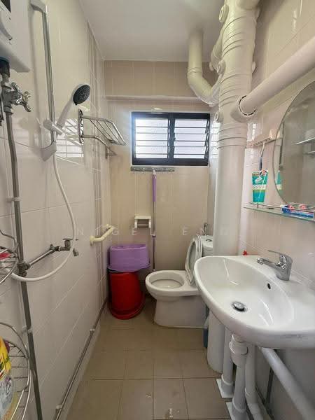 772 Yishun Avenue 3, 772 Yishun Avenue 3, Sembawang / Yishun, Room Rental, 150 sqft, HDB Flat For Rent, by Nigel Eng, 500250828 - Bathroom - PropertyGuru.com.sg
