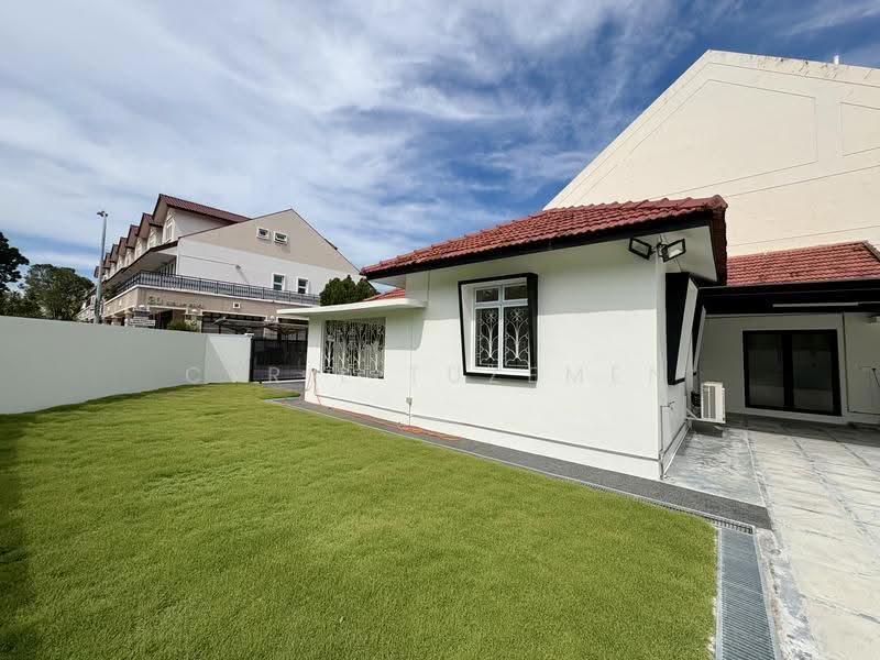 Frankel Estate, 15 Siglap Drive, East Coast / Marine Parade, 3 Bedrooms, 1,471 sqft, Detached House For Rent, by Cyril Tuzemen, 500250834 - Exterior - PropertyGuru.com.sg