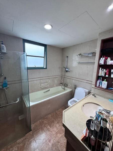 The Hillside, 341 Upper Bukit Timah Road, Clementi Park / Upper Bukit Timah, 3 Bedrooms, 1,313 sqft, Condominium For Rent, by Flossie Chang, 500250839 - PropertyGuru.com.sg
