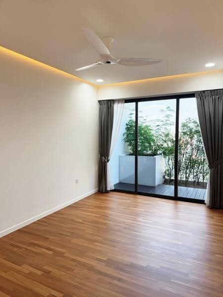 The Interlace, 180 Depot Road, Harbourfront / Telok Blangah, 2 Bedrooms, 1,313 sqft, Condominium For Sale, by Kwan Wei Hoe, 500250857 - Balcony - PropertyGuru.com.sg