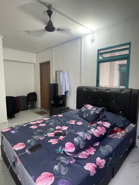 13 Farrer Park Road, 13 Farrer Park Road, Farrer Park / Serangoon Rd, 2 Bedrooms, 900 sqft, HDB Flat For Rent, by Abu ., 500250866 - Bedroom - PropertyGuru.com.sg