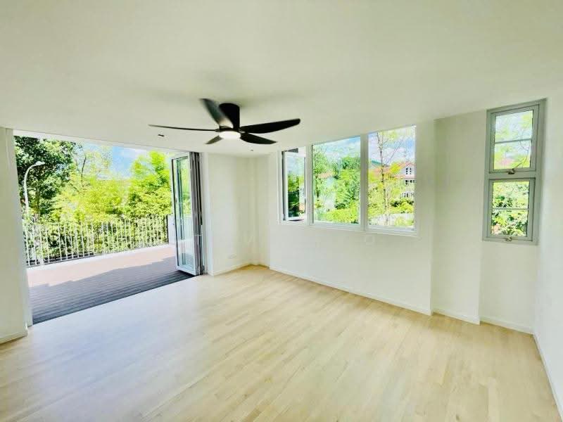 Watten Estate, Newton / Novena, 5 Bedrooms, 4,200 sqft, Semi-Detached House For Sale, by Steve Teo, 500250868 - Balcony - PropertyGuru.com.sg