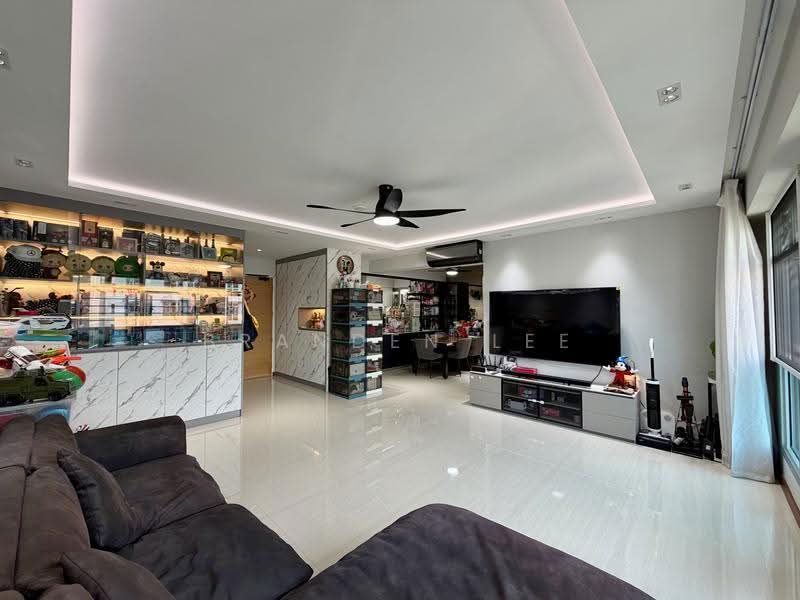 126B Canberra Street, 126B Canberra Street, Sembawang / Yishun, 3 Bedrooms, 1,216 sqft, HDB Flat For Sale, by Branden Lee, 500250870 - Living Room - PropertyGuru.com.sg