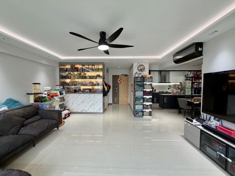 126B Canberra Street, 126B Canberra Street, Sembawang / Yishun, 3 Bedrooms, 1,216 sqft, HDB Flat For Sale, by Branden Lee, 500250870 - Living Room - PropertyGuru.com.sg