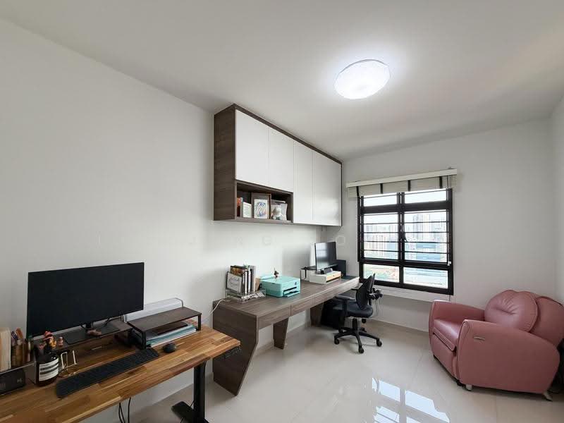 79E Toa Payoh Central, 79E Toa Payoh Central, Balestier / Toa Payoh, 3 Bedrooms, 979 sqft, HDB Flat For Sale, by Lin Jing Sophia, 500250879 - Study - PropertyGuru.com.sg