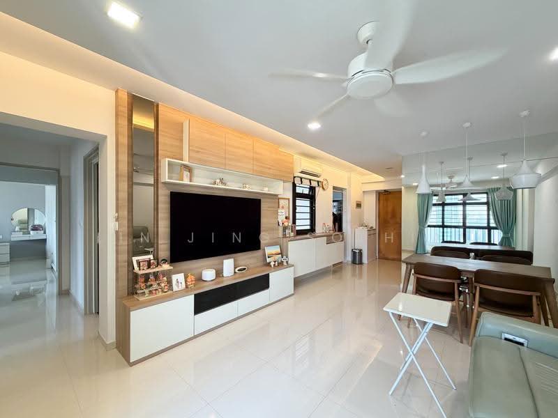 79E Toa Payoh Central, 79E Toa Payoh Central, Balestier / Toa Payoh, 3 Bedrooms, 979 sqft, HDB Flat For Sale, by Lin Jing Sophia, 500250879 - Living Room - PropertyGuru.com.sg