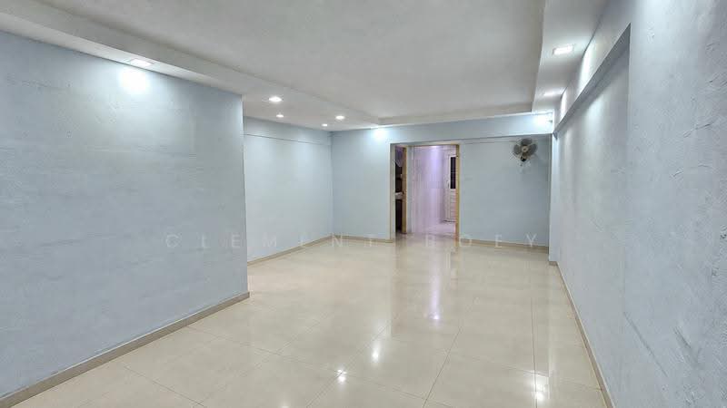 107 Yishun Ring Road, 107 Yishun Ring Road, Sembawang / Yishun, 3 Bedrooms, 1,011 sqft, HDB Flat For Sale, by Clement Boey, 500250891 - Living Room - PropertyGuru.com.sg