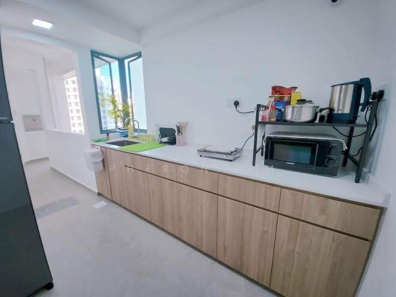 Aquarius By The Park, 1 Bedok Reservoir View, Bedok / Upper East Coast, Room Rental, 120 sqft, Condominium For Rent, by Pheron Lim, 500250899 - Kitchen - PropertyGuru.com.sg