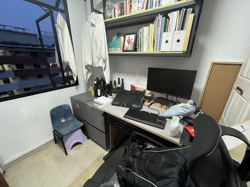 91 Lorong 3 Toa Payoh, 91 Lorong 3 Toa Payoh, Balestier / Toa Payoh, 2 Bedrooms, 732 sqft, HDB Flat For Sale, by Sean Kok 郭兆南, 500250908 - Study - PropertyGuru.com.sg