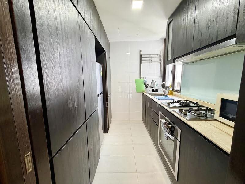The Inflora, 57 Flora Drive, Changi Airport / Changi Village, 2 Bedrooms, 743 sqft, Condominium For Sale, by Linda Lim, 500250917 - Kitchen - PropertyGuru.com.sg