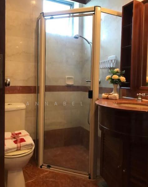 Springdale Condo, 51 Hindhede Walk, Clementi Park / Upper Bukit Timah, 3 Bedrooms, 1,151 sqft, Condominium For Rent, by ANNABEL TAN, 500250918 - Bathroom - PropertyGuru.com.sg
