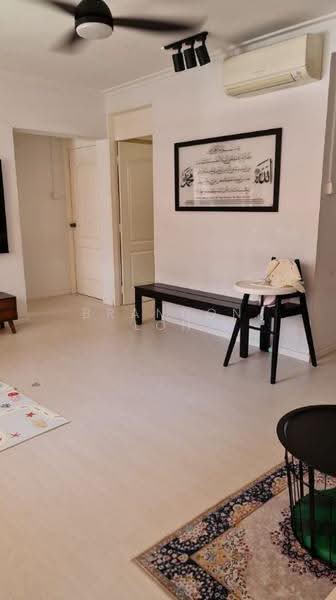 413 Bukit Batok West Avenue 4, 413 Bukit Batok West Avenue 4, Dairy Farm / Bukit Panjang / Choa Chu Kang, 3 Bedrooms, 785 sqft, HDB Flat For Rent, by Brandon Loh, 500250939 - Living Room - PropertyGuru.com.sg
