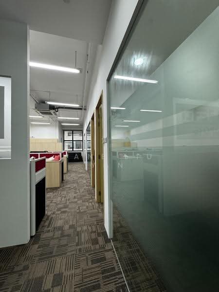 Midview City, 18 Sin Ming Lane, Ang Mo Kio / Bishan / Thomson, 1,496 sqft, Light Industrial (B1) For Sale, by Jane Liu Yan, 500250941 - Interior - CommercialGuru.com.sg