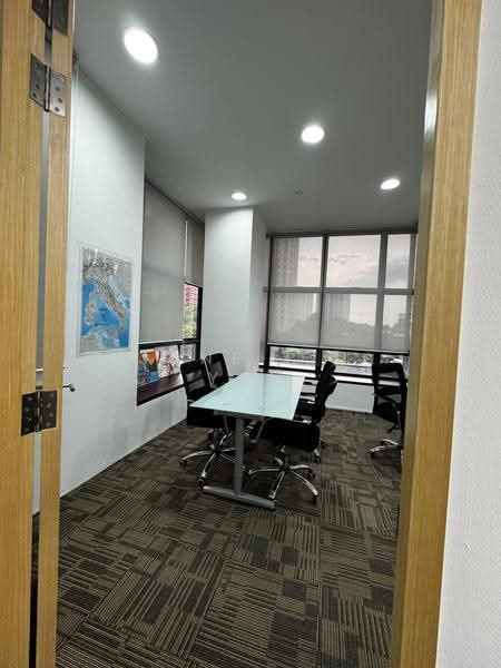 Midview City, 18 Sin Ming Lane, Ang Mo Kio / Bishan / Thomson, 1,496 sqft, Light Industrial (B1) For Sale, by Jane Liu Yan, 500250941 - Interior - CommercialGuru.com.sg