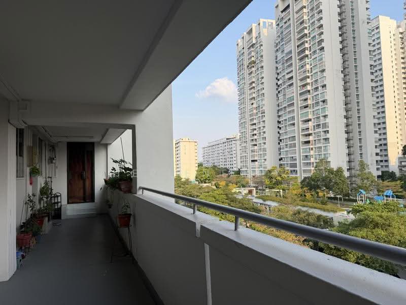 523 Ang Mo Kio Avenue 5, 523 Ang Mo Kio Avenue 5, Ang Mo Kio / Bishan / Thomson, 2 Bedrooms, 732 sqft, HDB Flat For Sale, by Sherlene Tay, 500250942 - Balcony - PropertyGuru.com.sg
