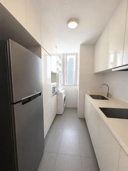 Moda, 42 East Coast Road, East Coast / Marine Parade, 2 Bedrooms, 969 sqft, Apartment For Rent, by Adrienna Keon, 500250948 - Kitchen - PropertyGuru.com.sg